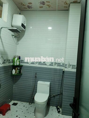 NHÀ MT NGỌC HỒI SÁT LÝ THÁI TÔNG GẦN KINH DƯƠNG VƯƠNG NGUYỄN TẤT THÀNH