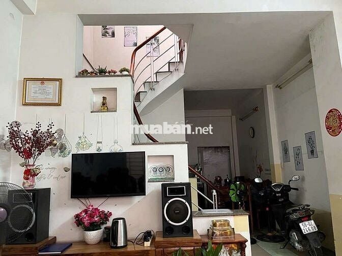 Nhà Tân Kỳ Tân Quý, 57m², 4 Tầng, 3 PN, mặt tiền, Giá chỉ hơn 5 tỷ