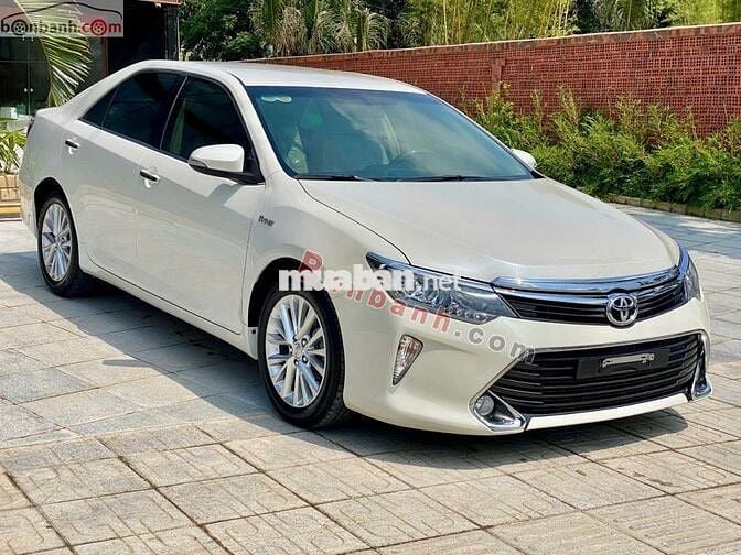 Toyota Camry 2.0E 2019 - 666 Triệu