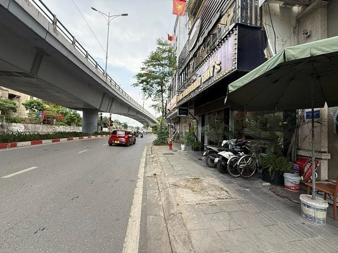 Mặt phố Nghi Tàm 35 tỷ, 90mx5 tầng, Đầu tư giữ tiền tốt