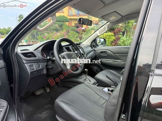 Mitsubishi Triton 4x2 AT 2022 - 515 Triệu
