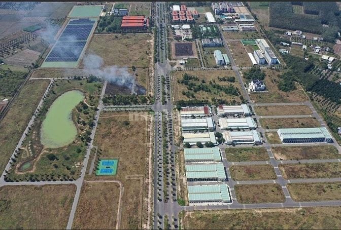 Nhà phố Phước Đông New City 3 phòng ngủ 2 wc
