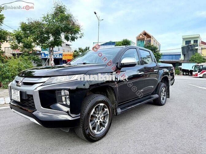 Mitsubishi Triton 4x2 AT 2022 - 515 Triệu