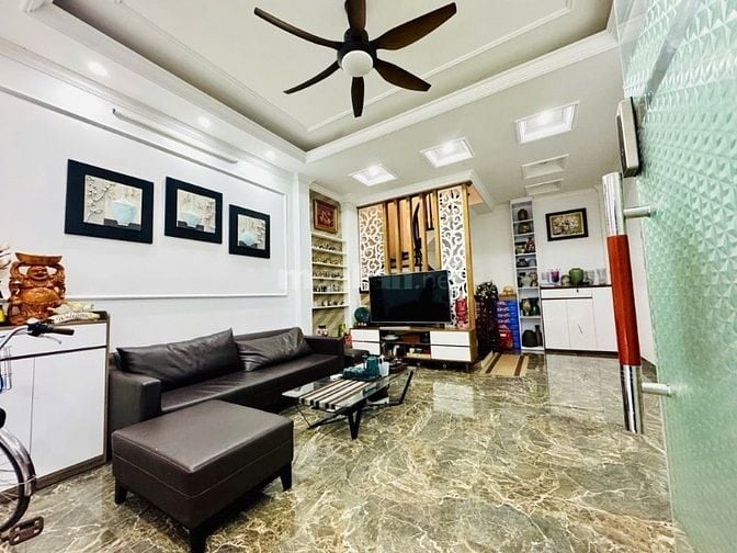 VIP HÀM NGHI - 6 TẦNG HIỆN ĐẠI - GARA ÔTÔ - PHÒNG NGỦ MASTER KHÉP KÍN