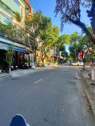 Bán nhà MT Lê Thị Hồng Gấm, 64m2 gần Phan Đăng Lưu, Hải Châu 6.9 tỷ