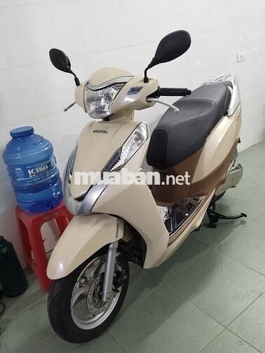 Xe máy lead honda