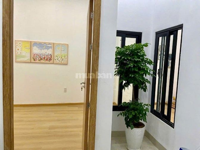 💥VILLA HIỆN ĐẠI MỚI HOÀN THIỆN - VỊ TRÍ ĐẸP TẠI HÓC MÔN 6 X 21M 