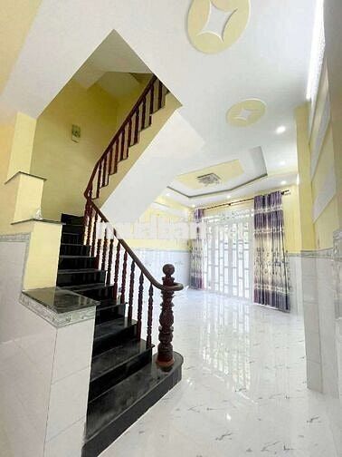 BÁN NHÀ LÔ GỐC Q8 GIÁP Q6, 60M2, 3 TẦNG, 4 PN,HẺM OTO,SHR, NHỈNH 5 TỶ