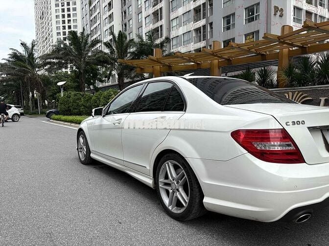 Mercedes Benz C Class 2012 C300 AMG - 90000 km