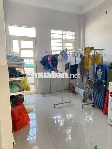🏘️ Nhà 2 Lầu 3 phòng mới keng,sân thượng, hẻm xe hơi thông, T,Chánh