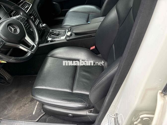 Mercedes Benz C Class 2012 C300 AMG - 90000 km