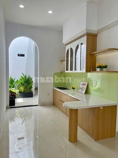 💥VILLA HIỆN ĐẠI MỚI HOÀN THIỆN - VỊ TRÍ ĐẸP TẠI HÓC MÔN 6 X 21M 
