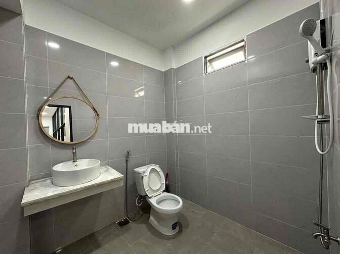CĂN HỘ 3PN FULL NỘI THẤT CAO CẤP KHÔNG GIỚI HẠN NGƯỜI Ở NGAY TRUNG TÂM