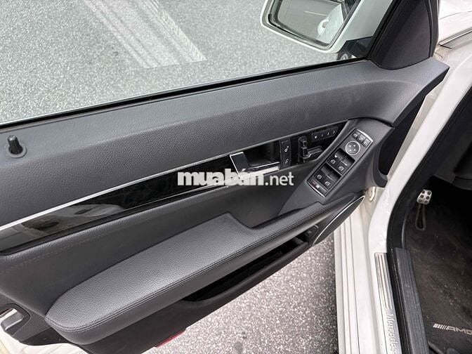 Mercedes Benz C Class 2012 C300 AMG - 90000 km