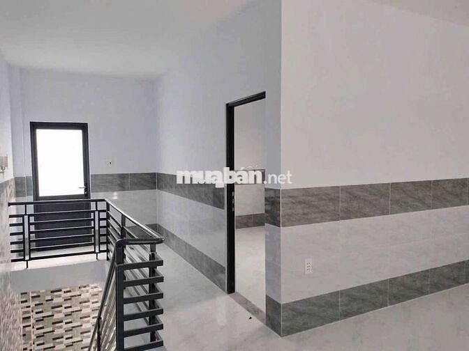 Cho thuê nhà Mặt tiền Bà Điểm gần Chợ Đầu Mối Hóc Môn.