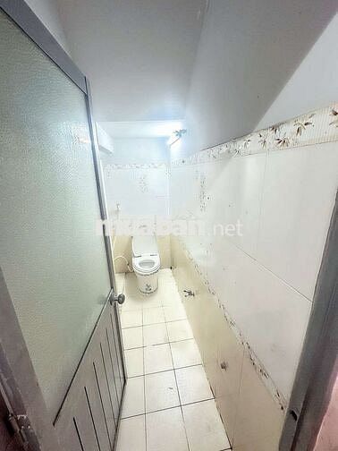 Cho thuê nhà góc 2mt 5*14m 1 lâu 2pn giá 12tr