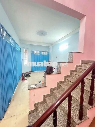 Cho thuê nhà góc 2mt 5*14m 1 lâu 2pn giá 12tr