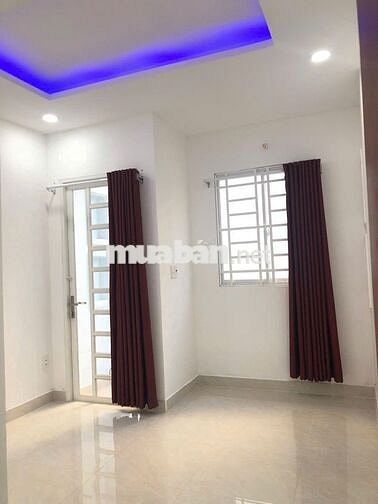 Cho thuê nhà 3 lầu DTSD hơn 100m Nguyễn Thượng Hiền 2Pn giá 12 triệu