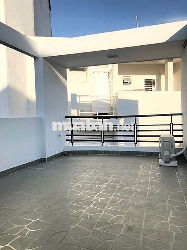 Cho thuê nhà 3 lầu DTSD hơn 100m Nguyễn Thượng Hiền 2Pn giá 12 triệu