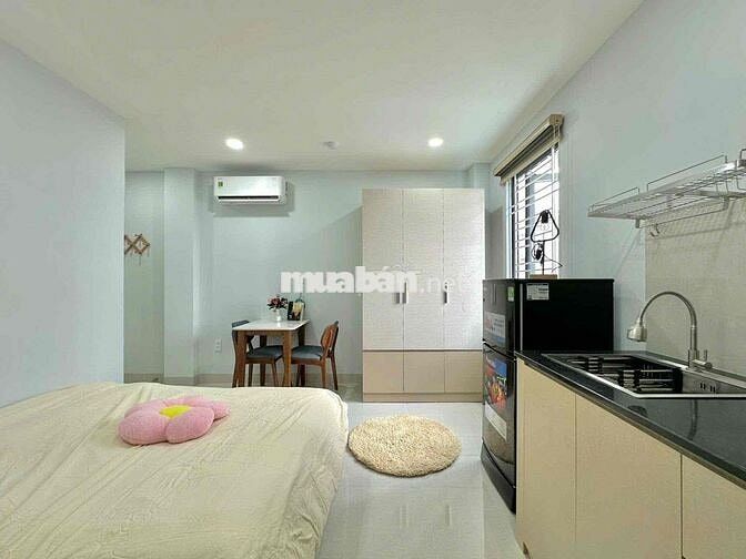 Đúng Hình Đúng Giá Studio Cửa Sổ Trời Nội Thất Cao Cấp