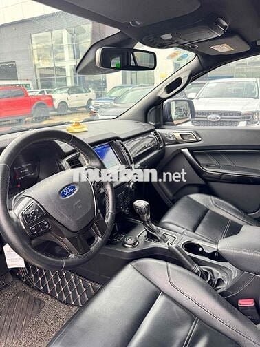Cần bán Everest Titanium 2.0L Biturbo 2 cầu 2019