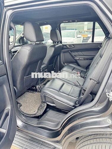 Cần bán Everest Titanium 2.0L Biturbo 2 cầu 2019