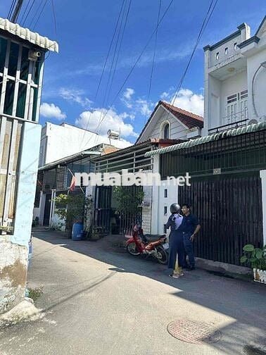 Nhà mái thái hiếm hoi tại khu nhà ở đường an phú 20, diện tích 68m2