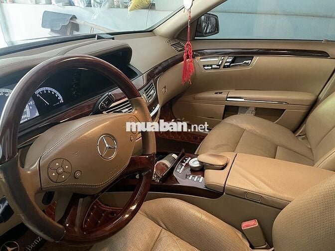 Mercedes Benz 2009  - 17000 km