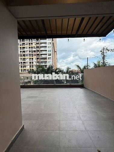 Bán căn hộ sân vườn Akari Võ Văn Kiệt 100m2 View đông giá 4,9 tỷ