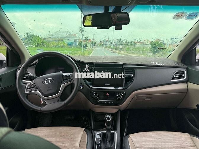 Hyundai Accent 2021 1.4 AT Special - 70000 km
