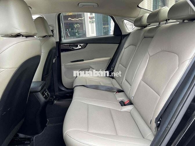 Kia Cerato 2019 1.6 AT Deluxe - 70000 km