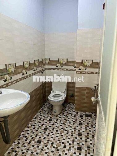 nhà 4x27m 4 tầng 5 phòng ngủ 6wc sân thượng, đuonhừ Liên Khu 4 5
