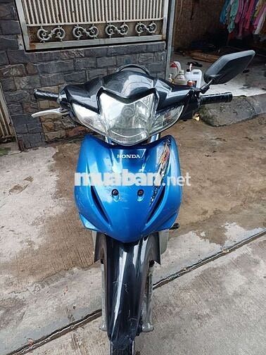 Wave rsx 2011
 Ae mến alo e 
 Máy  êm thì thầm