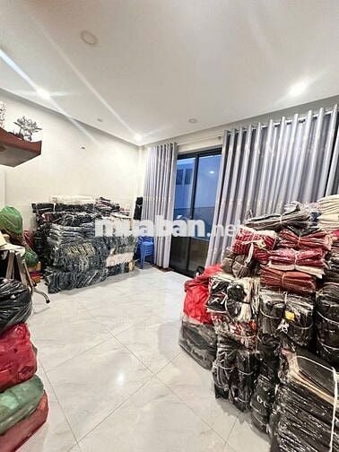 Xe hơi 7 chỗ vô nhà 4 tầng mới xây -Ngay Khu Bàu Cát -54m2 Chỉ 7.879tỷ