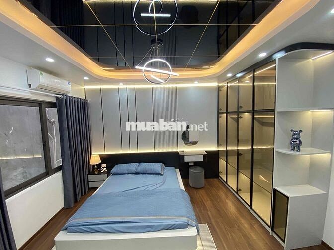 6TỶ450. Trần Khát Chân. OTO ĐỖ CỔNG