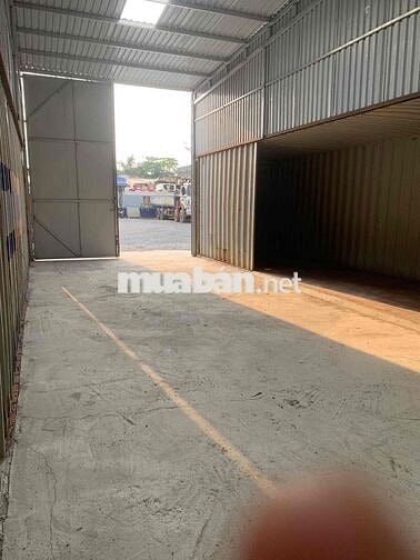 Kho trong bãi xe tải Mặt tiền Quốc lộ 1a, 7,5 x 12,5m
