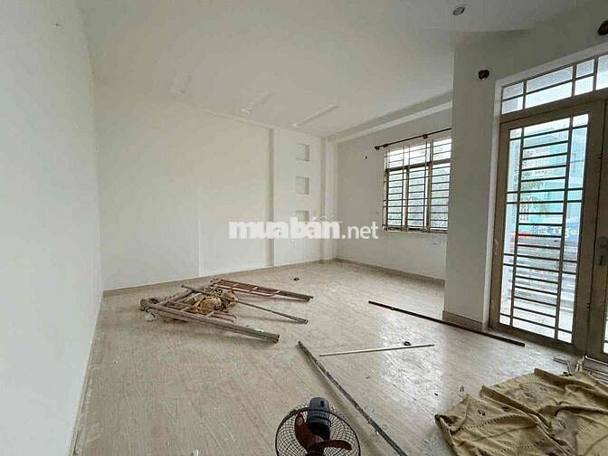 Cho thuê mặt bằng kinh doanh ngay trung tâm Chánh Nghĩa