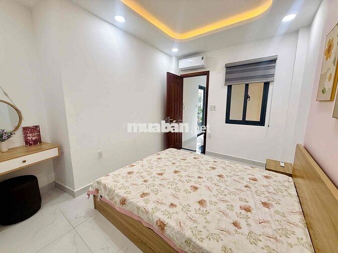 NHÀ NGUYÊN CĂN MỚI 3PN 4Wc Ngay Khu Phan Xích Long, Vị trí Vip hẻm oto