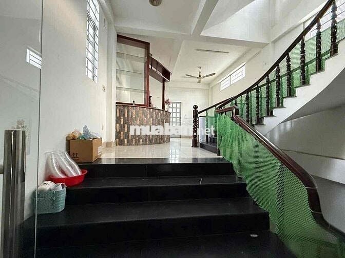 Cho thuê mặt bằng gần siêu thị Go ,chợ Đình trục chính Phường Phú Lợi