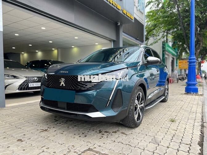 Peugeot 3008 Premium 2024 - 9386km