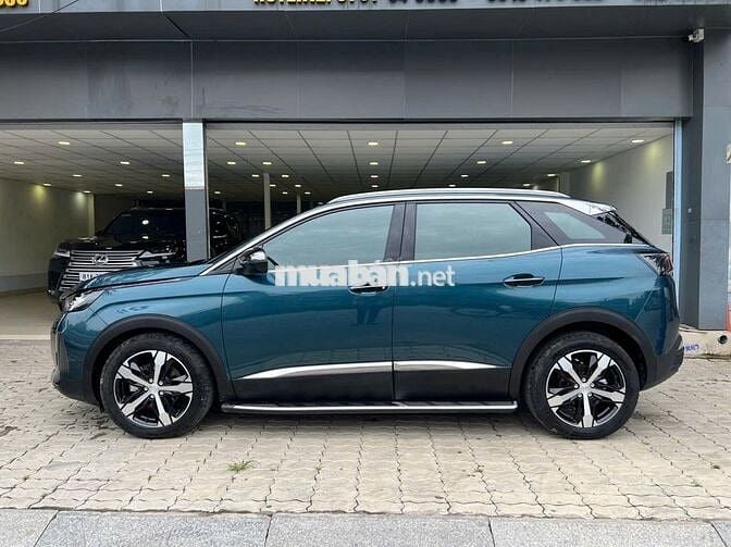 Peugeot 3008 Premium 2024 - 9386km