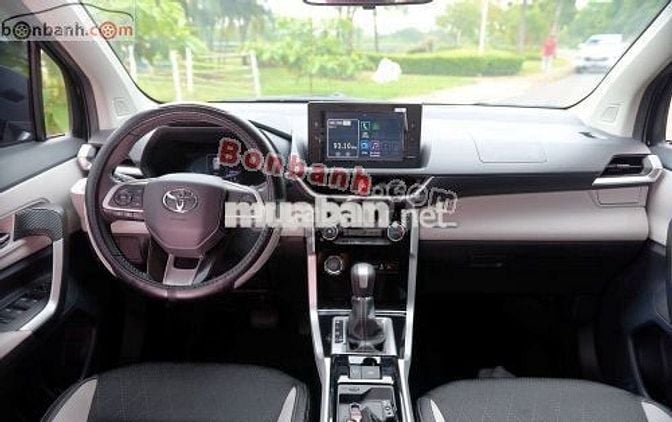 Toyota Veloz Cross 1.5 CVT 2024