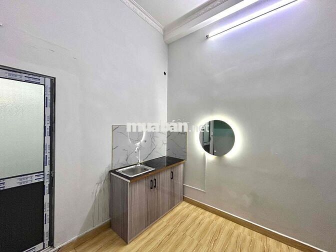 CHDV mới 100% Full nội thất Q6 gần Q5-10-11 tiền di chuyển