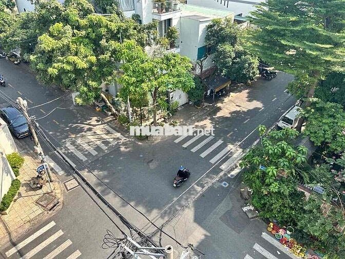 GÓC 2MT - 8 x 22 - TRỆT 4 LẦU - TM - TRỐNG SUỐT