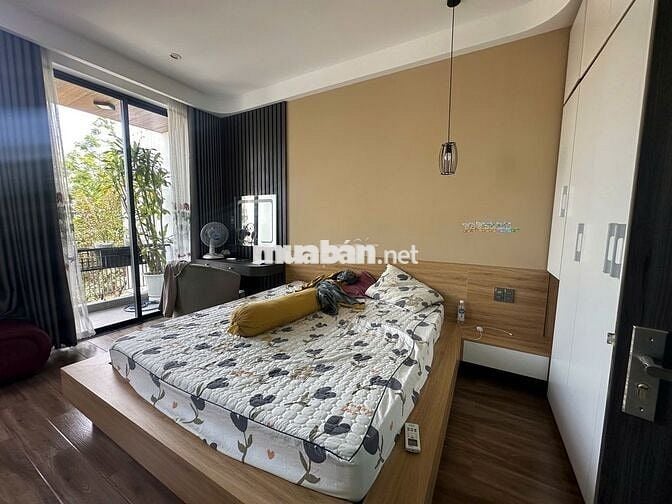 NHÀ 3 TẦNG MẶT TIỀN HÒA PHÚ- FULL NỘI THẤT, GẦN TÔ HIỆU