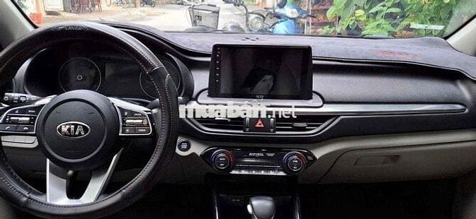 Kia Cerato 2019 1.6 AT Luxury -440tr