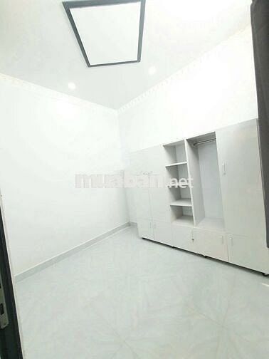 Cho thuê nhà 3 lầu Huỳnh Tấn Phát, NB, DT 3,4 x11m. 4 phòng ngủ.