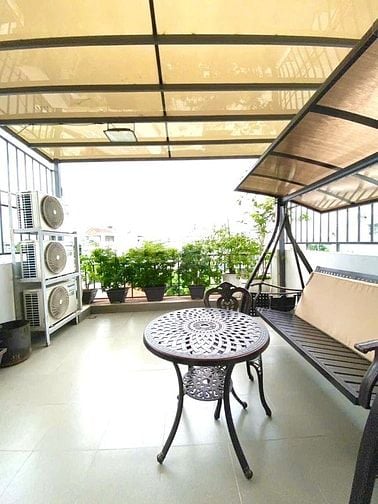BAN NHA KHU SÂN BAY -  XE HƠI VÀO NHÀ - 5 TẦNG MỚI CÓNG CÓ THANG MÁY.