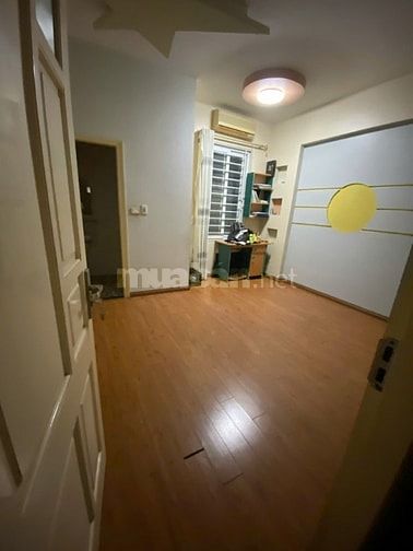 Cho thuê nhà ngõ 465/49, SN 11, phố Đội Cấn, Ba Đình
