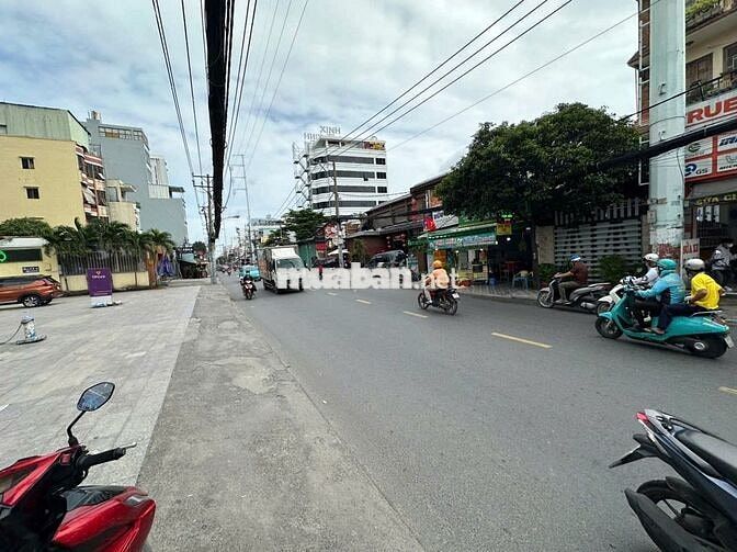 Cho thuê nhà 6 lầu mặt tiền Vạn Kiếp p3 BT giá 105 triệu/ tháng